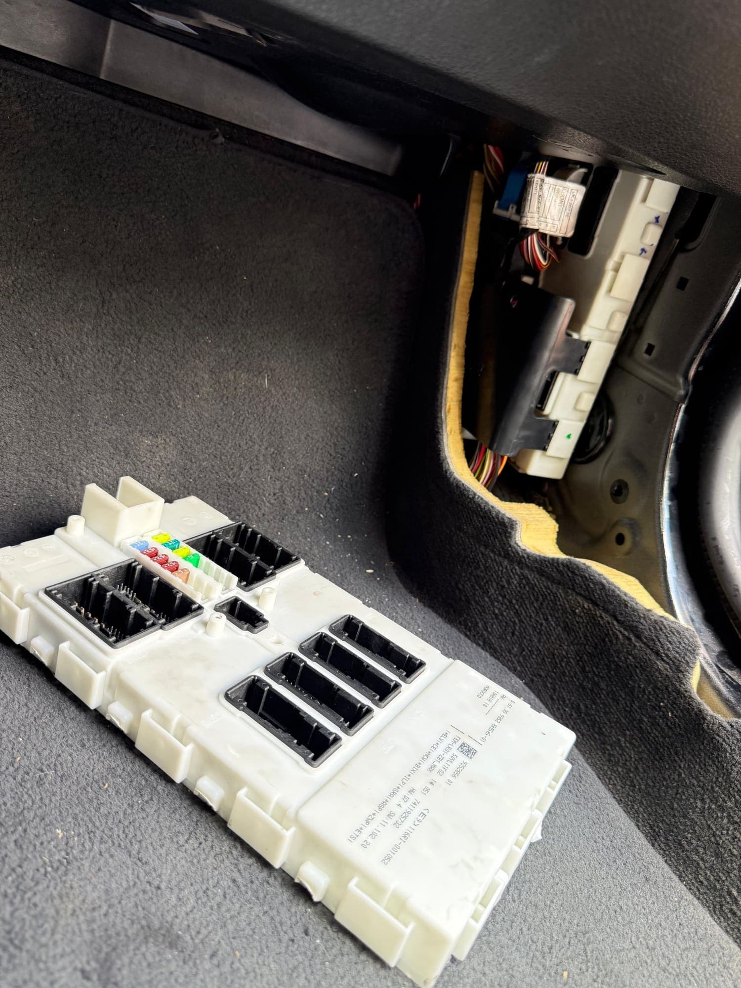 BMW — FEM modul — Zamjena i kodiranje FEM modula (body computer)